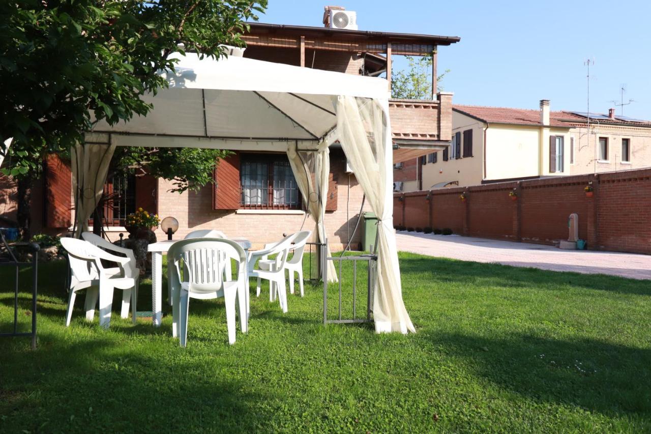 Villa Oasi Ferrara Exterior photo