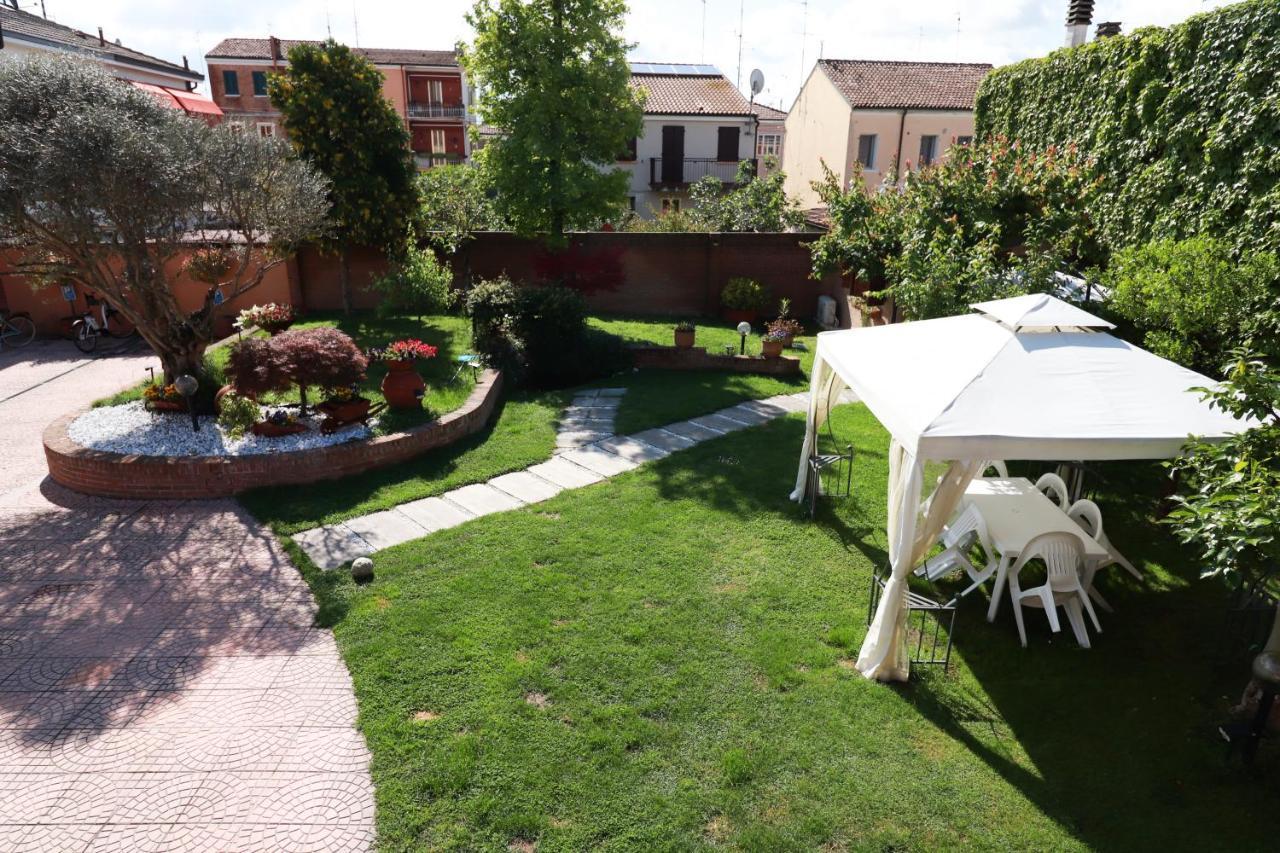 Villa Oasi Ferrara Exterior photo